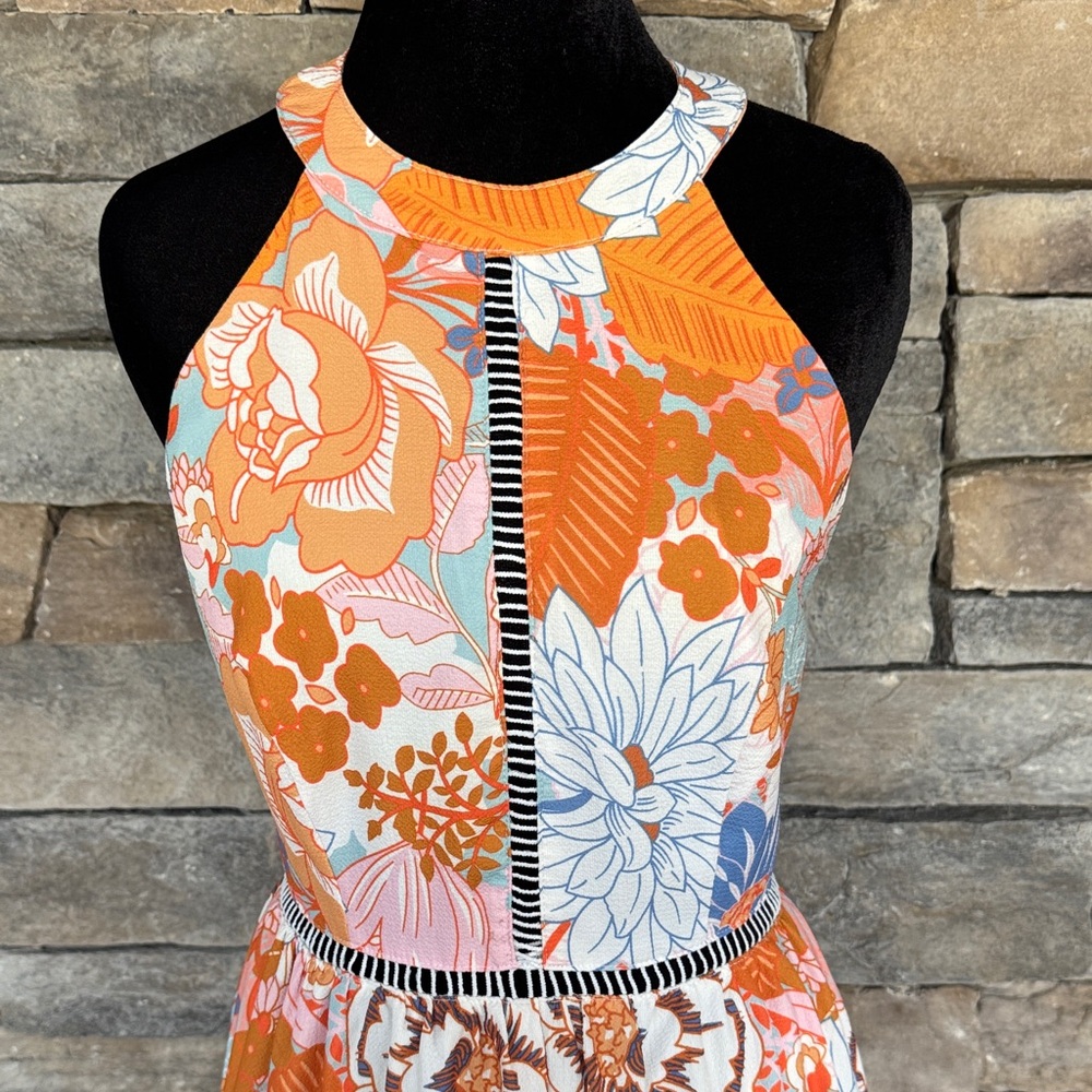 Zesica Halter Neck Beach Maxi - Picture 2 of 9